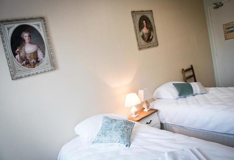 Hotel Restaurant Le Relais Fleuri  | Vervins | Aisne | França 16