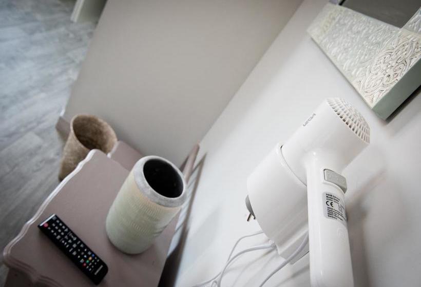 Hotel Restaurant Le Relais Fleuri  | Vervins | Aisne | França 19