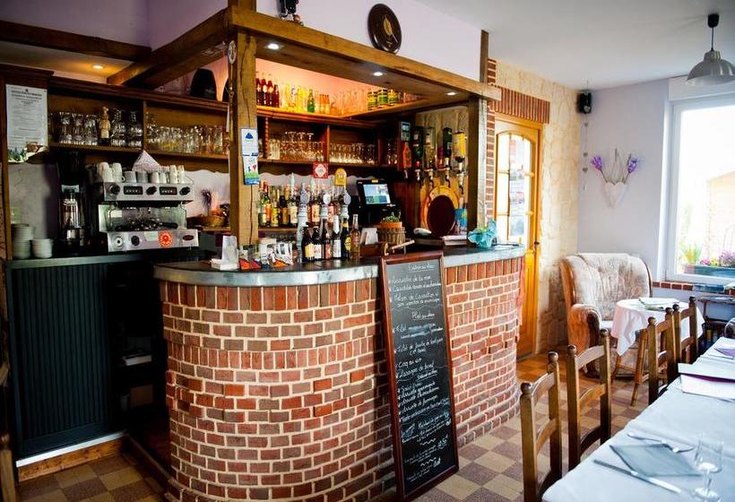 Hotel Restaurant Le Relais Fleuri  | Vervins | Aisne | França 9