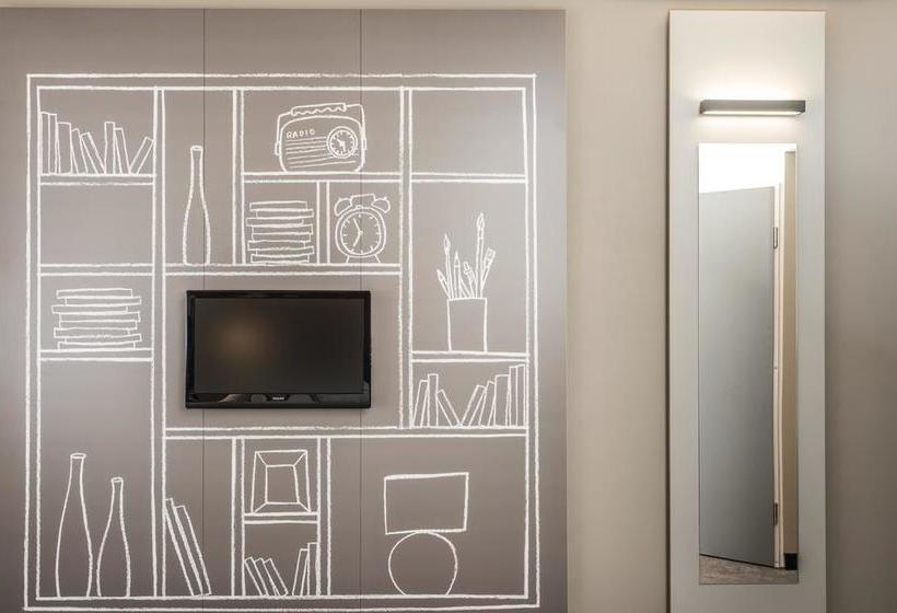 Hôtel Ibis Saint Germain En Laye Centre  | Saint Germain en Laye | Yvelines | France 19