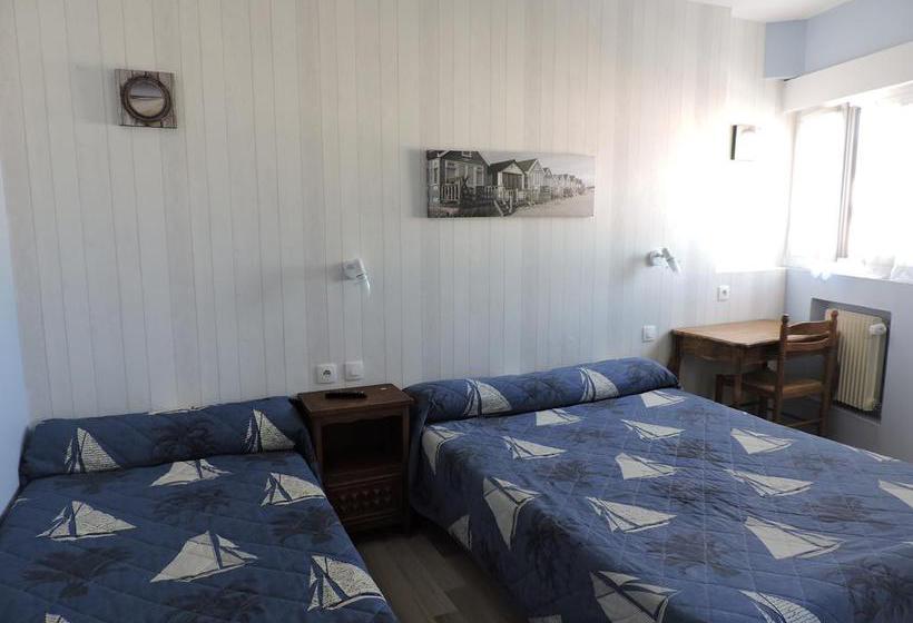 Hôtel de Bretagne  | Fougeres | Ille-et-Vilaine | France 16