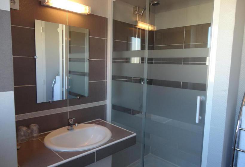 Hôtel de Bretagne  | Fougeres | Ille-et-Vilaine | France 4