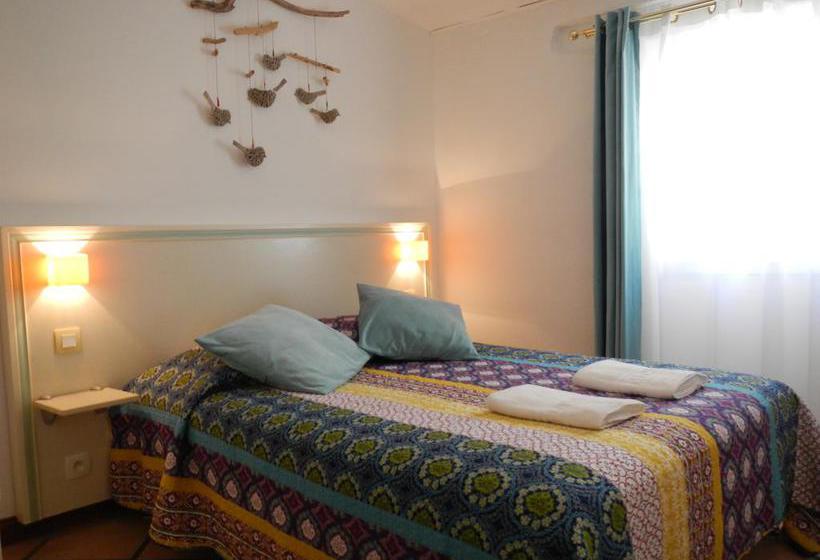 Hôtel Le Flore  | Frejus | Var | France 12