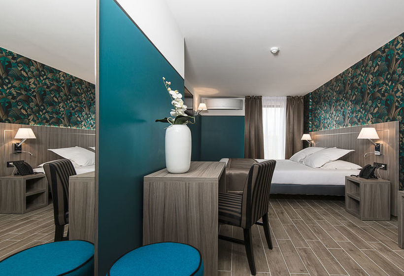 Unique Hôtel Et Résidence  | Saint Raphael | Var | France 11