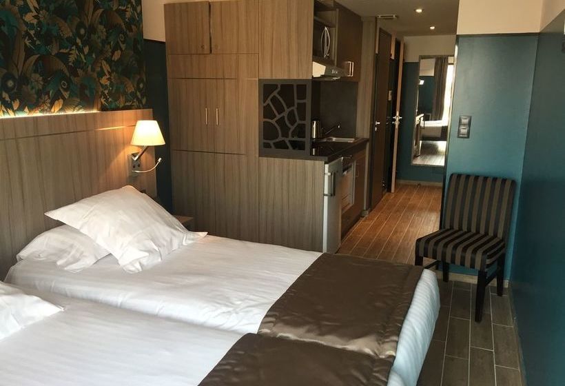 Unique Hôtel Et Résidence  | Saint Raphael | Var | France 15