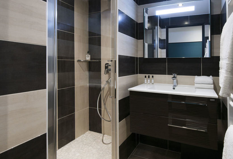 Unique Hôtel Et Résidence  | Saint Raphael | Var | France 19