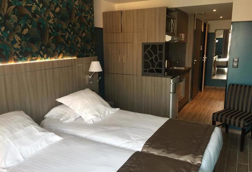 Unique Hôtel Et Résidence  | Saint Raphael | Var | France 7