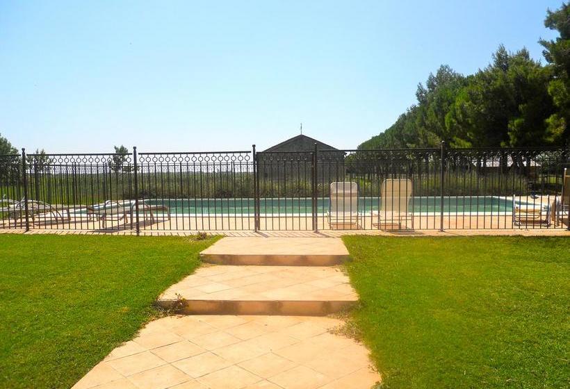 Bed and Breakfast Mas Petit Prince  | Arles | Bouches du Rhone | France 2