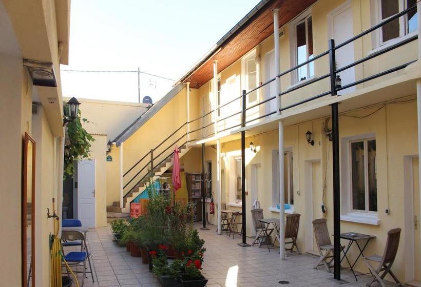 Hôtel Gun  | Villejuif | Val-de-Marne | France 1