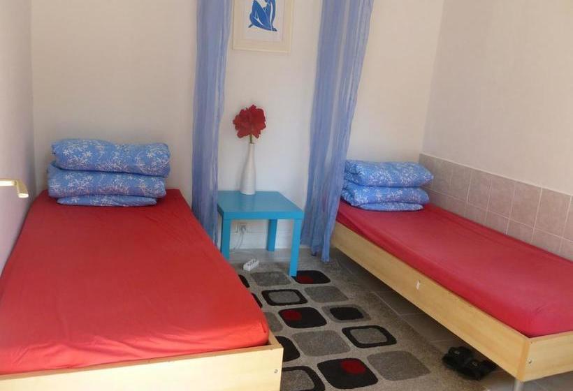 Hôtel Gun  | Villejuif | Val-de-Marne | France 14