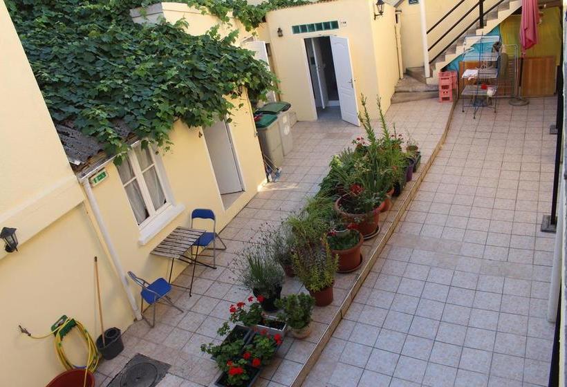 Hôtel Gun  | Villejuif | Val-de-Marne | France 3