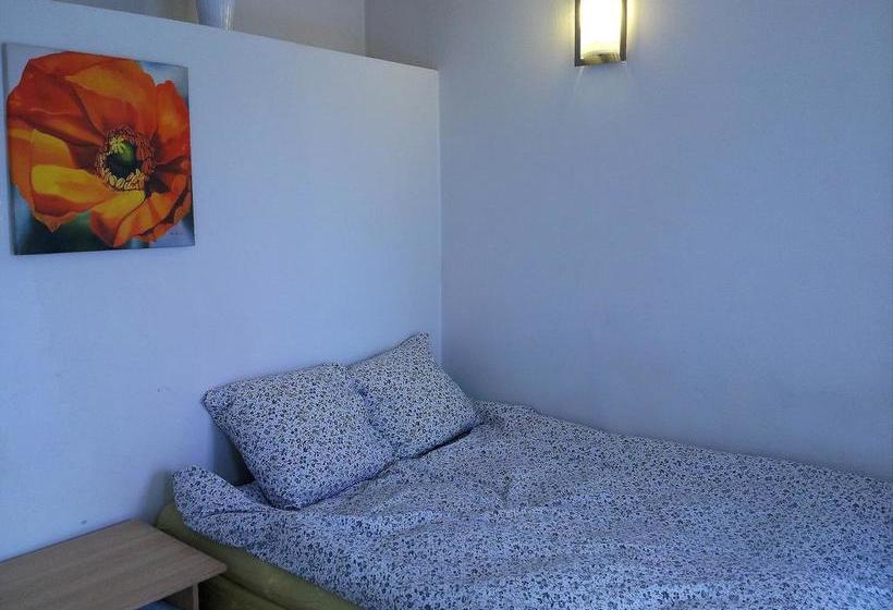 Hôtel Gun  | Villejuif | Val-de-Marne | France 9