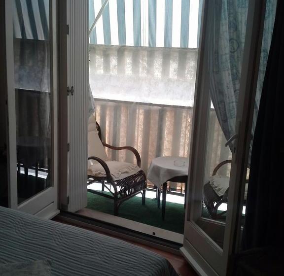 Bed and Breakfast Bed&breakfast Au Bord De Mer  | Toulon | Var | France 2