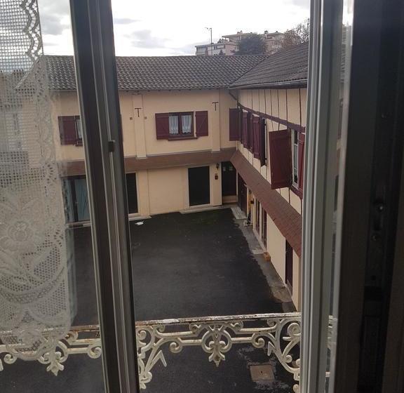 Hôtel De Lyon  | Limoges | Haute-Vienne | France 20