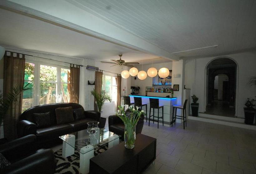 Hotel Le Castellamar Sainte Maxime Var