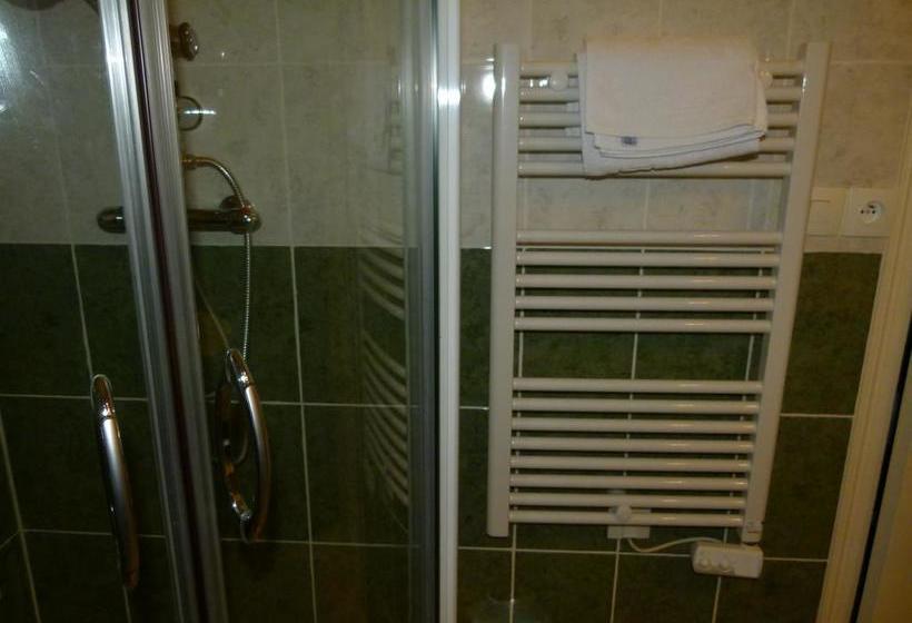 Bed and Breakfast Manoir Du Vieux Cedre  | Blois | Loir-et-Cher | France 17