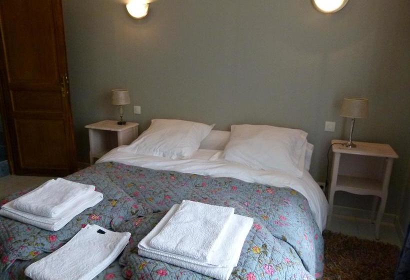 Bed and Breakfast Manoir Du Vieux Cedre  | Blois | Loir-et-Cher | France 2