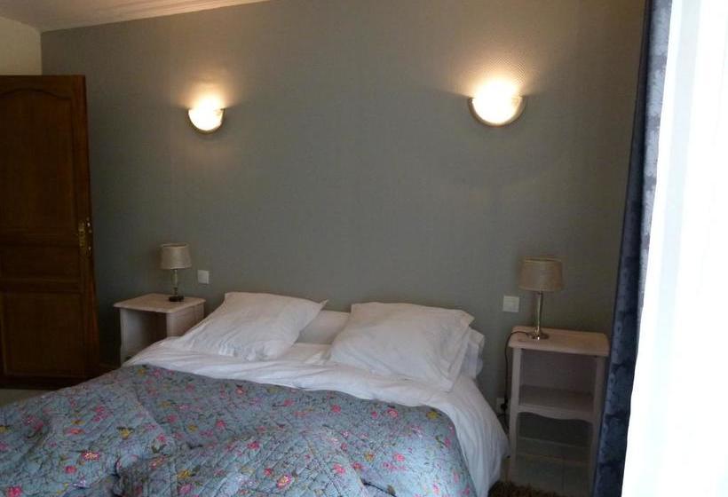 Bed and Breakfast Manoir Du Vieux Cedre  | Blois | Loir-et-Cher | France 6