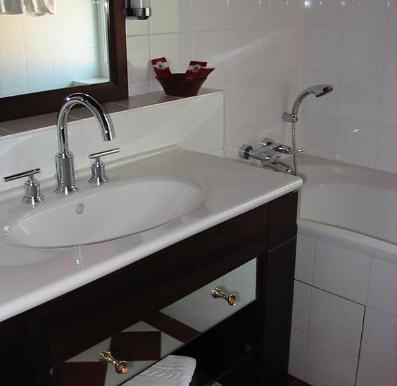 Bed and Breakfast Maison Bel Canto  | St Hilaire du Rosier | Isère | France 20