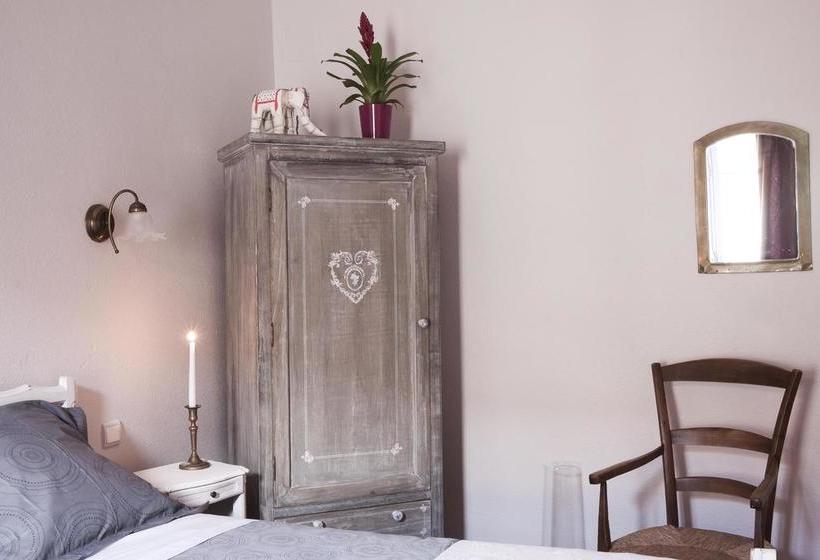 Bed and Breakfast Bed&Breakfast La Maison de Thaïs  | Arles | Bouches du Rhone | France 7