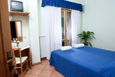 Hotel Aurora  | Abbadia san Salvatore | Siena | Italia 1