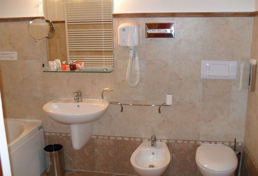 Hôtel Lux  | Alexandrie | Alessandria | Italie 1