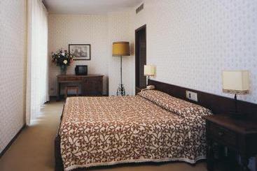 Hotel Antares  | Arona | Novara | Italia 9