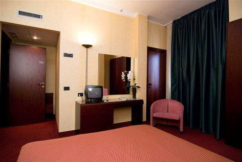 Hotel Boston  | Bari | Bari | Italy 2