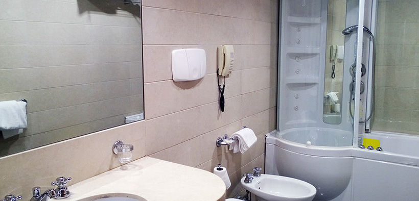 Hotel Leon d'Oro  | Bari | Bari | Italia 1