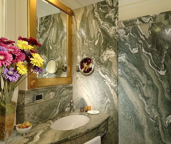 Art Hotel Orologio Bolonia