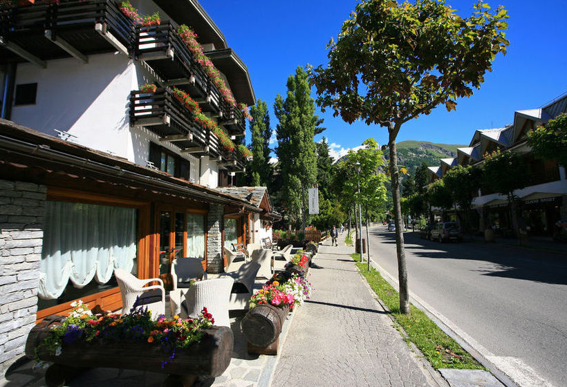 Hotel Les Jumeaux  | Courmayeur | Aosta | Italia 11