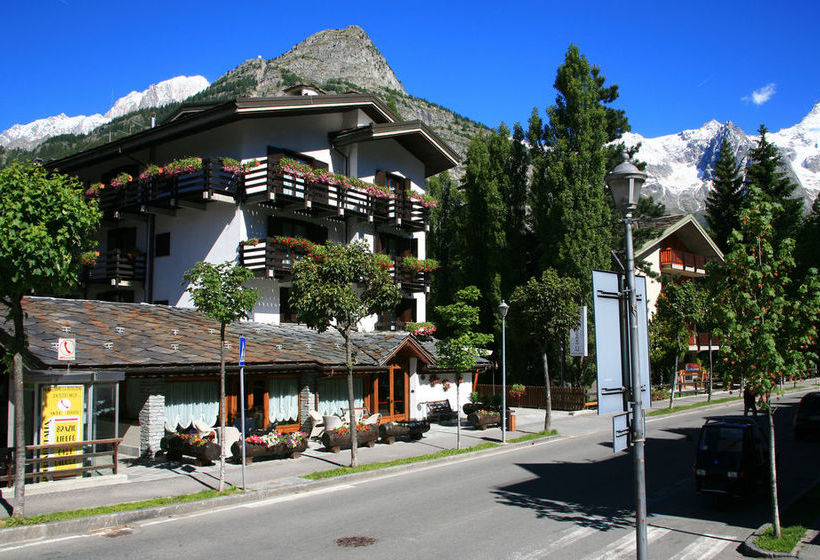 Hotel Les Jumeaux  | Courmayeur | Aosta | Italia 6