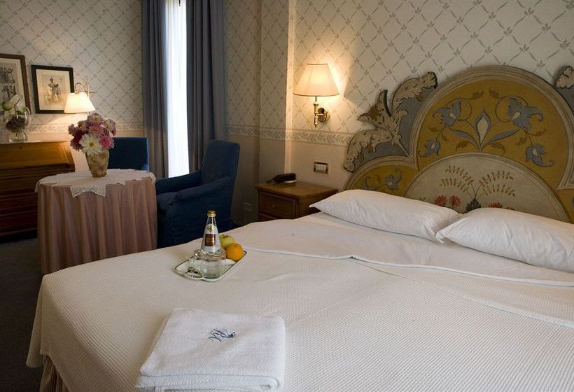 Hotel Regina Adelaide Palace  | Garda | Verona | Italia 9