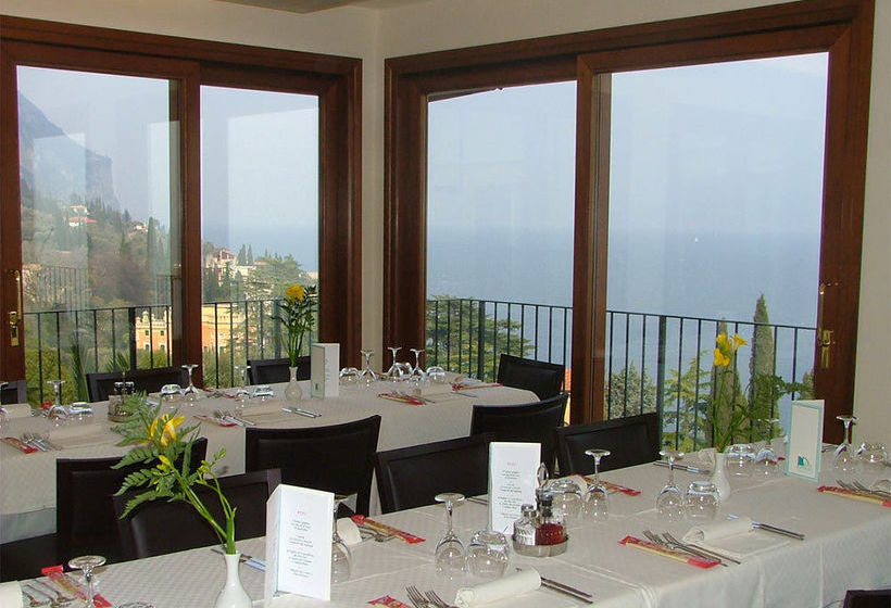 Hotel Meandro  | Gargnano | Brescia | Italy 15