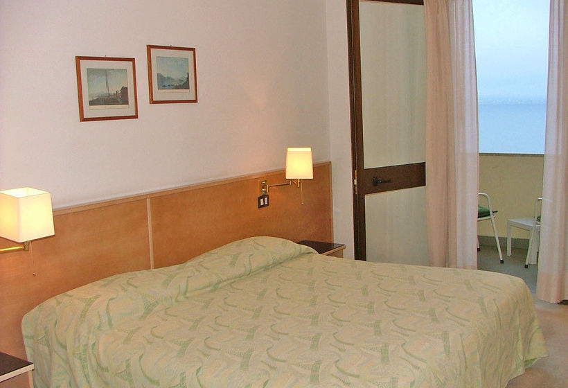 Hotel Meandro  | Gargnano | Brescia | Italy 4