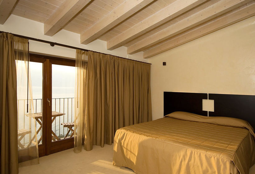 Hotel Meandro  | Gargnano | Brescia | Italy 5