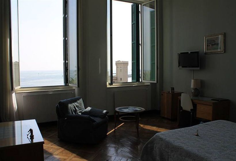 Hotel Mediterranee  | Genua | Genova | Italien 8