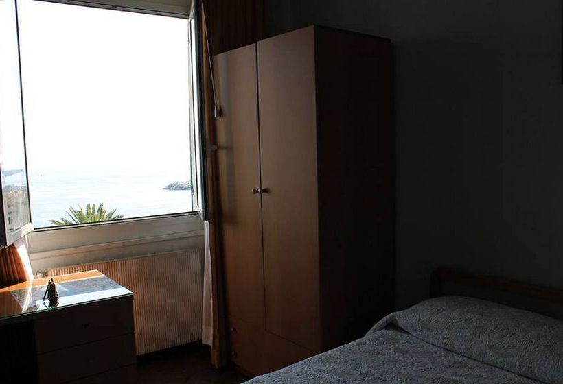 Hotel Mediterranee  | Genua | Genova | Italien 9