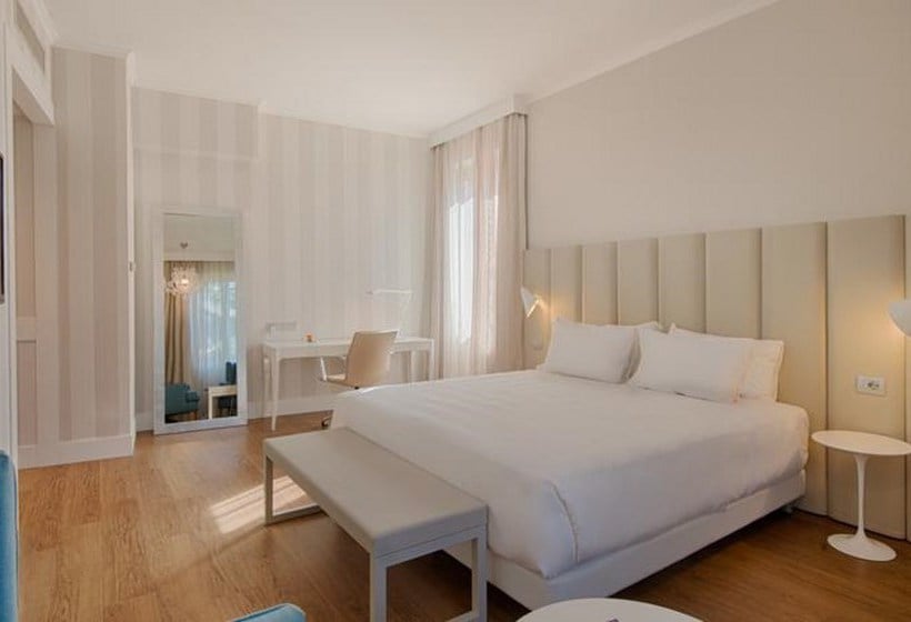 Hotel NH Genova Centro Génova