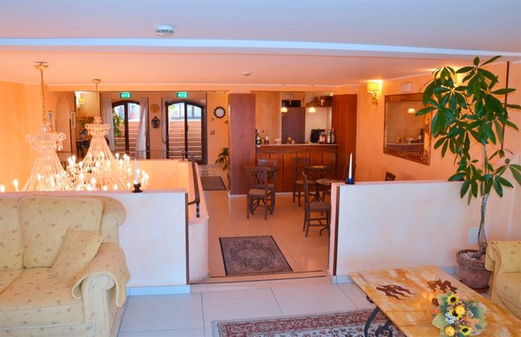 Hotel Kalos  | Giardini Naxos | Messina | Italia 9