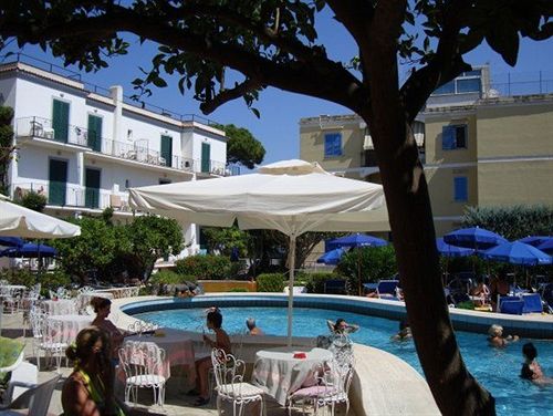 Hotel Royal Terme Ischia Napoles