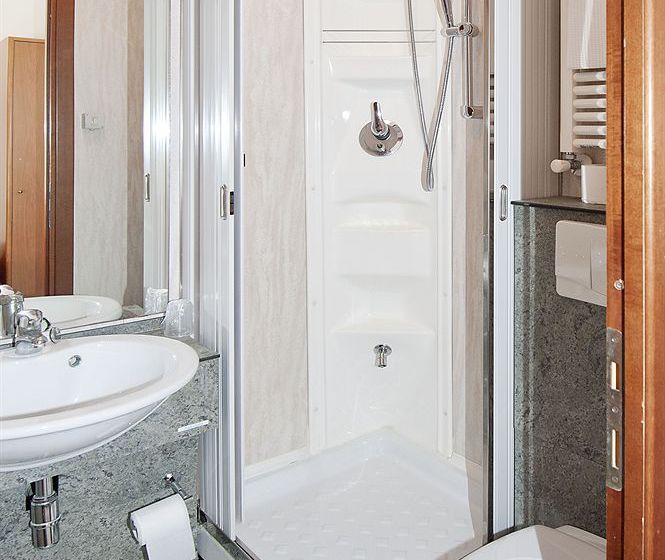 Hotel Nella Snc  | La Spezia | La Spezia | Italia 8