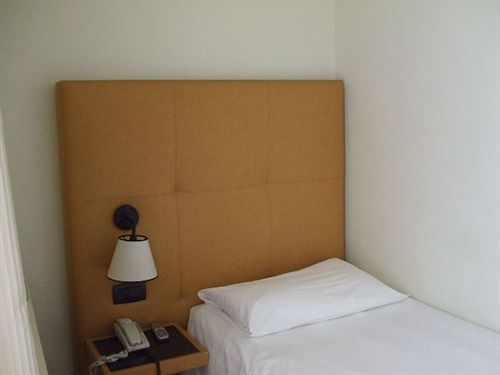 Hotel Monopole   | Milano | Milano | Italia 7