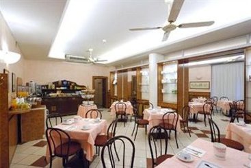 Hotel Button  | Parma | Parma | Italy 12