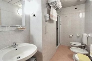 Hotel Button  | Parma | Parma | Italy 9