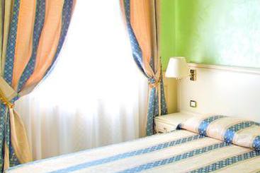 Hotel Des Bains  | Pesaro | Pesaro e Urbino | Italia 6