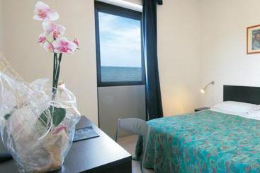 Hotel Garden  | Pesaro | Pesaro e Urbino | Italia 7