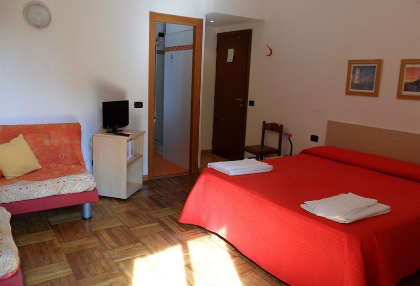 Hotel Albergo La Piazzetta