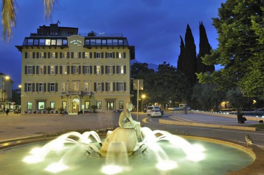 Hotel Grand Riva  | Riva del Garda | Trento | Italia 12