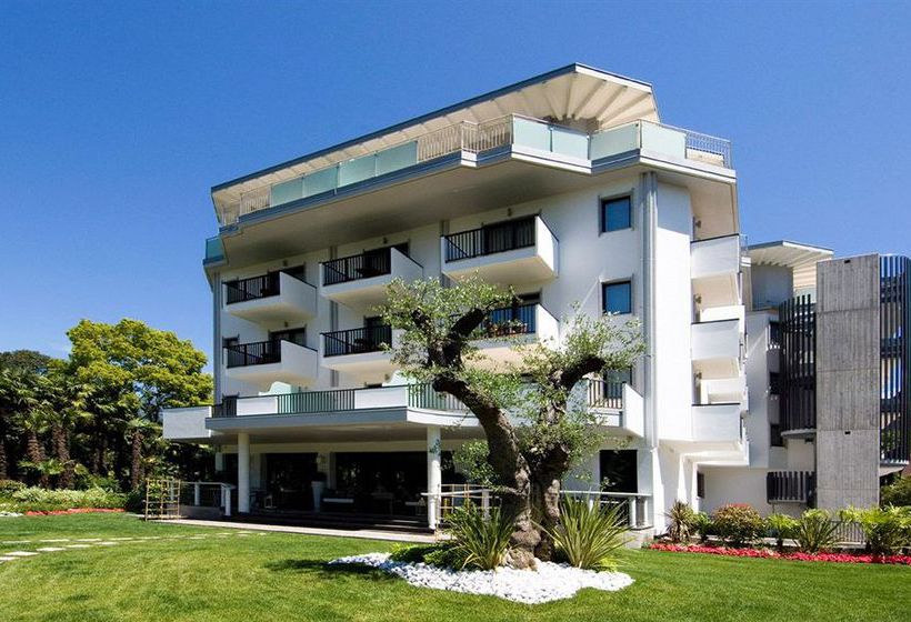 Parc Hotel Flora Riva del Garda Trento
